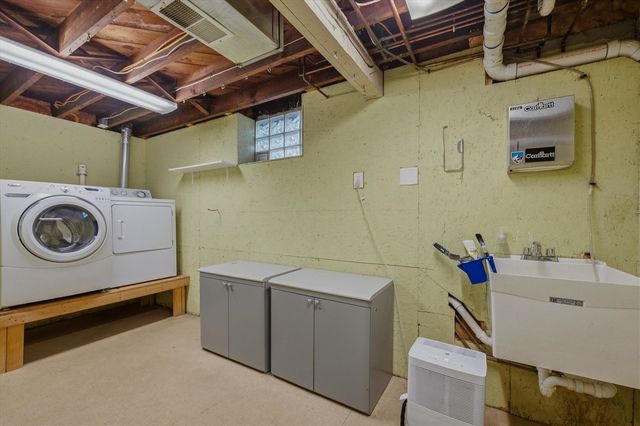 1423 Henry Street, Ann Arbor, MI 48104