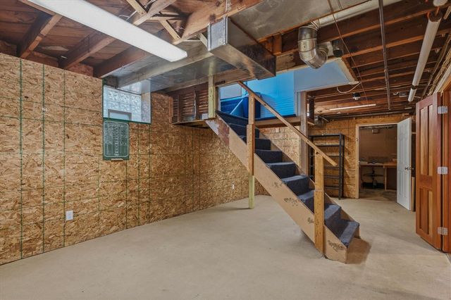 1423 Henry Street, Ann Arbor, MI 48104