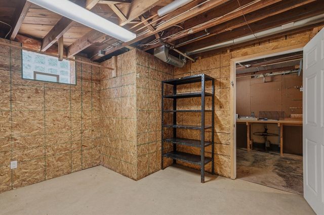 1423 Henry Street, Ann Arbor, MI 48104