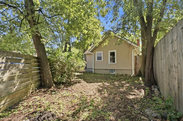 1423 Henry Street, Ann Arbor, MI 48104