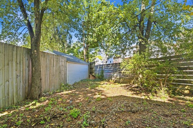1423 Henry Street, Ann Arbor, MI 48104
