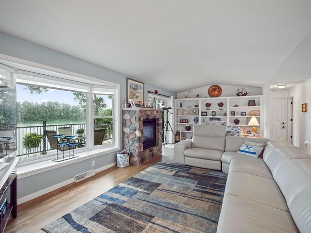 N2980 HIGHLAND LANE, Waupaca, WI 54981