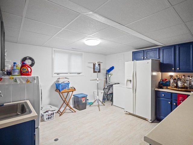 N2980 HIGHLAND LANE, Waupaca, WI 54981