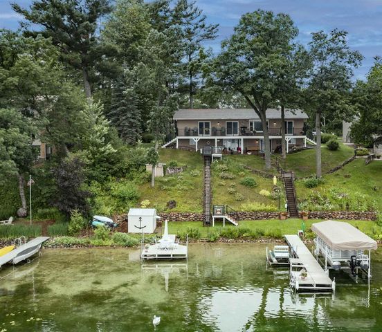 N2980 HIGHLAND LANE, Waupaca, WI 54981