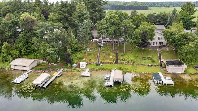 N2980 HIGHLAND LANE, Waupaca, WI 54981