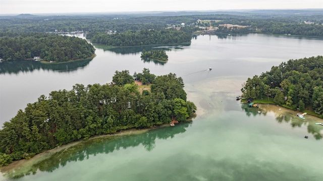 N2980 HIGHLAND LANE, Waupaca, WI 54981