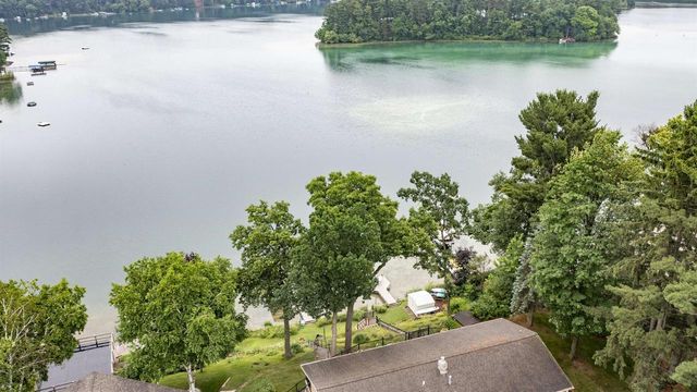 N2980 HIGHLAND LANE, Waupaca, WI 54981