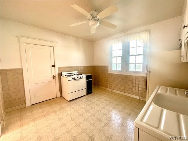 75 Harding Road, Buffalo, NY 14220