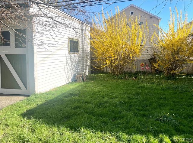 75 Harding Road, Buffalo, NY 14220