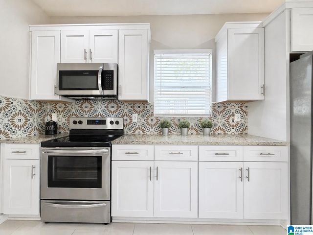 2610 AVENUE F, Birmingham, AL 35218