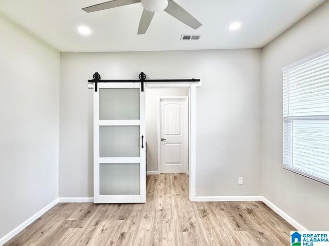 2610 AVENUE F, Birmingham, AL 35218