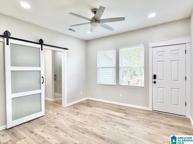 2610 AVENUE F, Birmingham, AL 35218