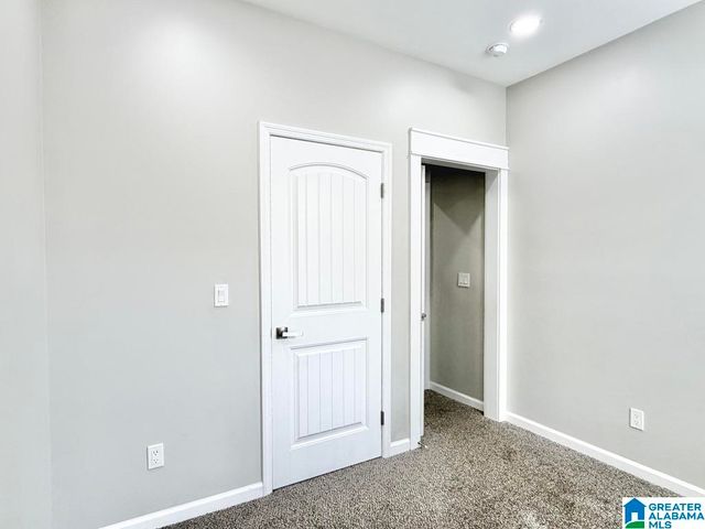 2610 AVENUE F, Birmingham, AL 35218