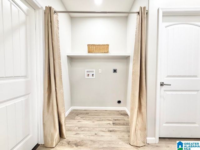 2610 AVENUE F, Birmingham, AL 35218