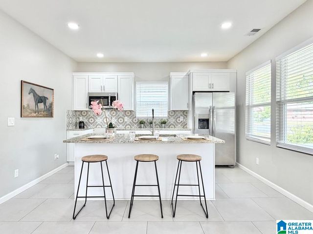 2610 AVENUE F, Birmingham, AL 35218