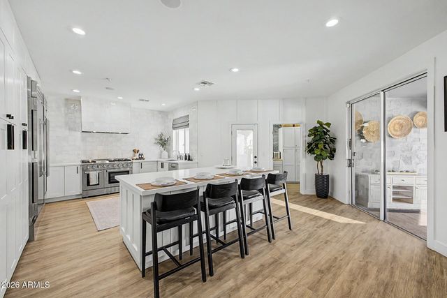 2732 E TAMARISK Street, Gilbert, AZ 85296