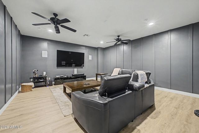 2732 E TAMARISK Street, Gilbert, AZ 85296