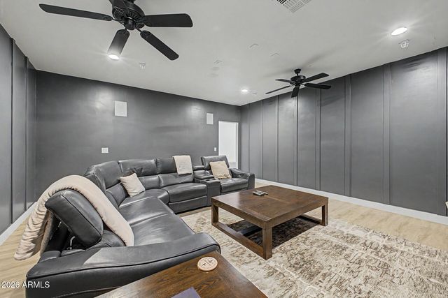 2732 E TAMARISK Street, Gilbert, AZ 85296