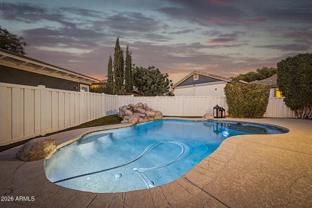 2732 E TAMARISK Street, Gilbert, AZ 85296