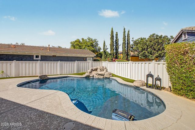 2732 E TAMARISK Street, Gilbert, AZ 85296