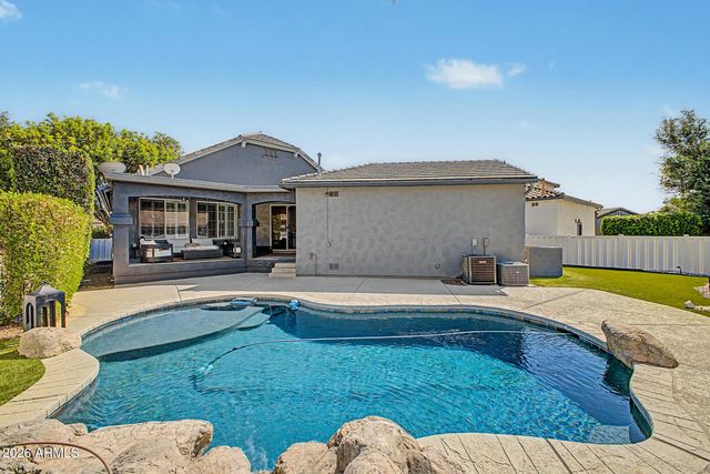 2732 E TAMARISK Street, Gilbert, AZ 85296