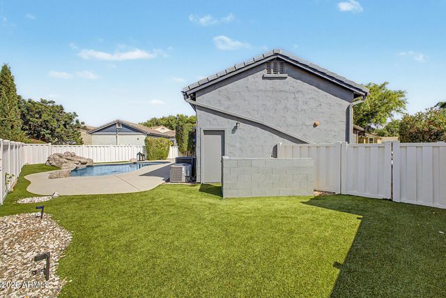 2732 E TAMARISK Street, Gilbert, AZ 85296