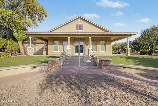 2732 E TAMARISK Street, Gilbert, AZ 85296