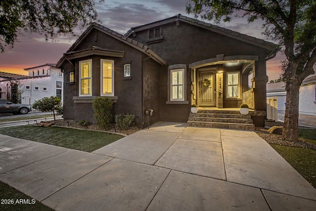 2732 E TAMARISK Street, Gilbert, AZ 85296