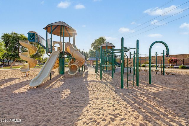 2732 E TAMARISK Street, Gilbert, AZ 85296