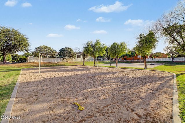 2732 E TAMARISK Street, Gilbert, AZ 85296