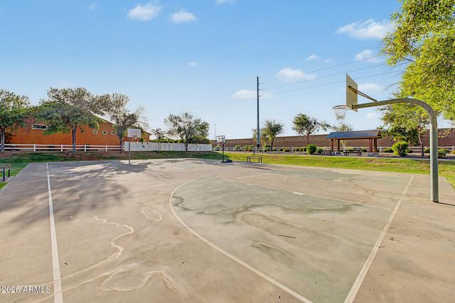 2732 E TAMARISK Street, Gilbert, AZ 85296