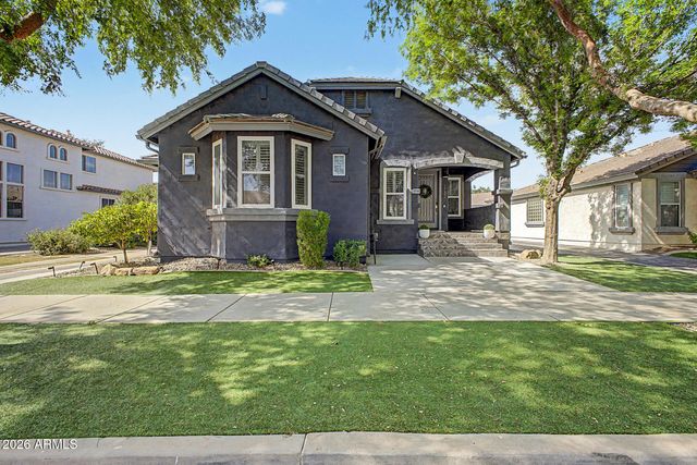 2732 E TAMARISK Street, Gilbert, AZ 85296