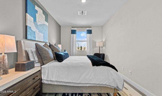 7926 N 76th Drive, Glendale, AZ 85303