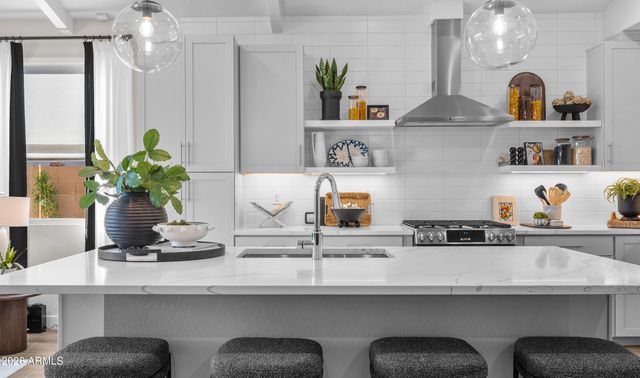 7926 N 76th Drive, Glendale, AZ 85303