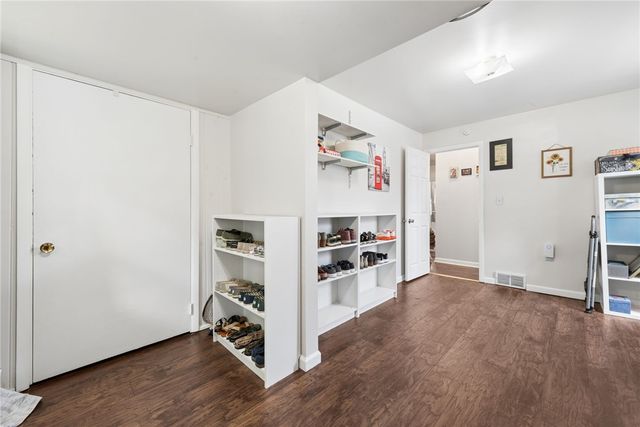 522 Marie Ave, Avalon, PA 15202