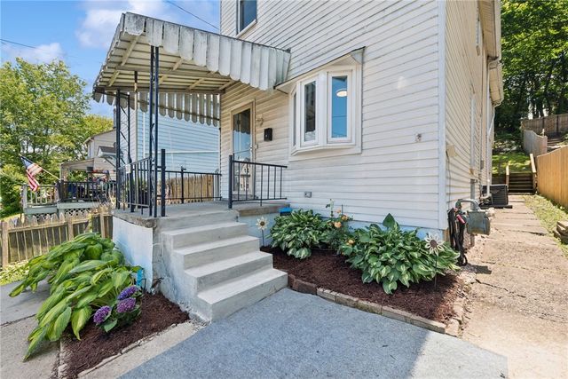 522 Marie Ave, Avalon, PA 15202