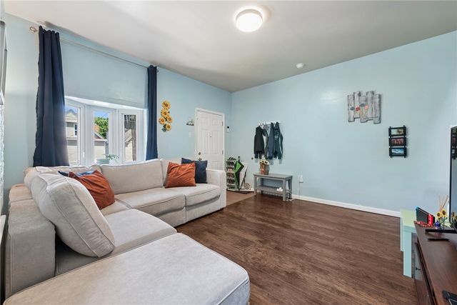 522 Marie Ave, Avalon, PA 15202