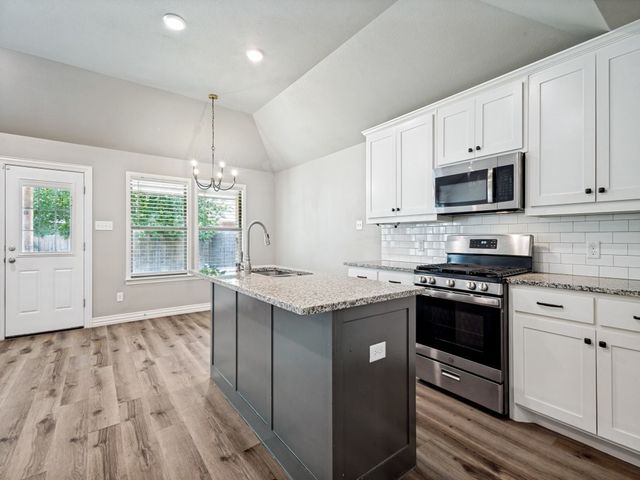 122 Elm Lane, Roanoke, TX 76262