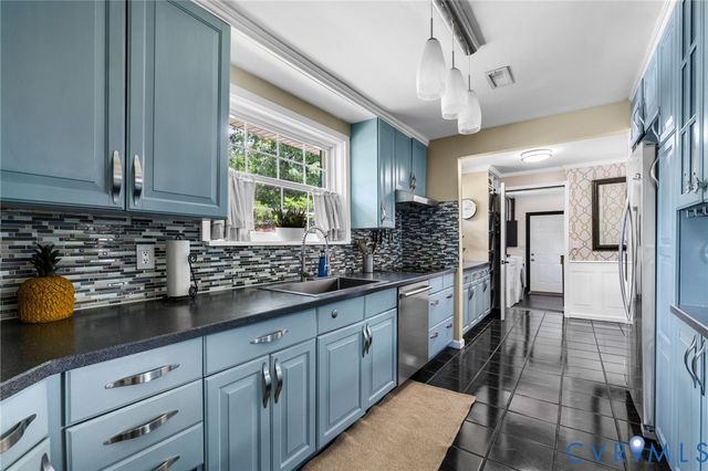 7711 Rock Creek Rd, Richmond, VA 23229