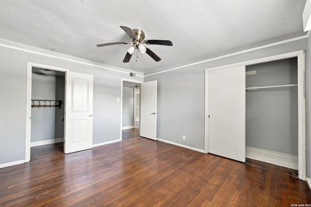 1157 Garraty Rd Apt C, Terrell Hills, TX 78209