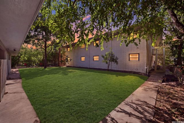1157 Garraty Rd Apt C, Terrell Hills, TX 78209