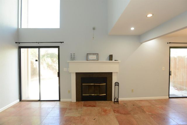 1401 Hood Rd, Sacramento, CA 95825