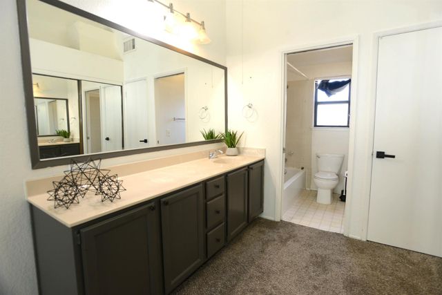 1401 Hood Rd, Sacramento, CA 95825