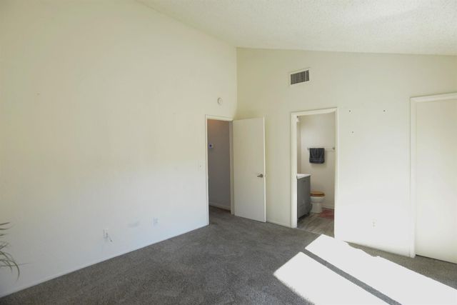 1401 Hood Rd, Sacramento, CA 95825