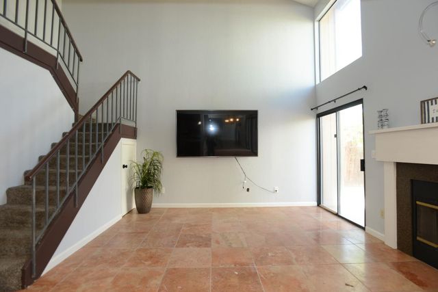 1401 Hood Rd, Sacramento, CA 95825