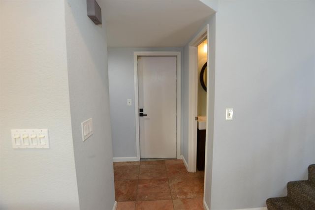 1401 Hood Rd, Sacramento, CA 95825