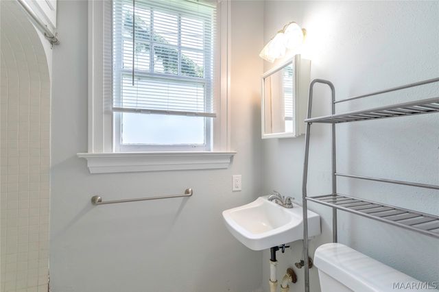 3154 LEXINGTON Road B, Montgomery, AL 36106