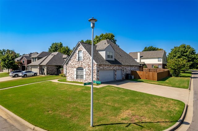 9518 S 86th East Avenue, Tulsa, OK 74133