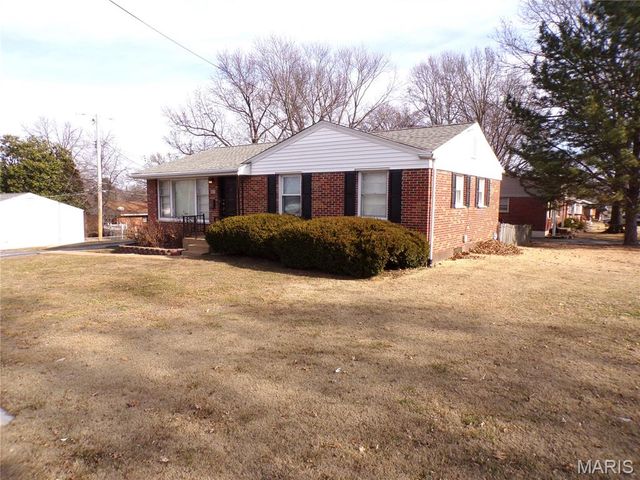 860 Graham Road, Florissant, MO 63031