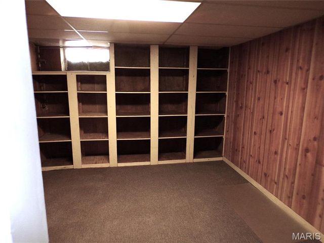 860 Graham Road, Florissant, MO 63031